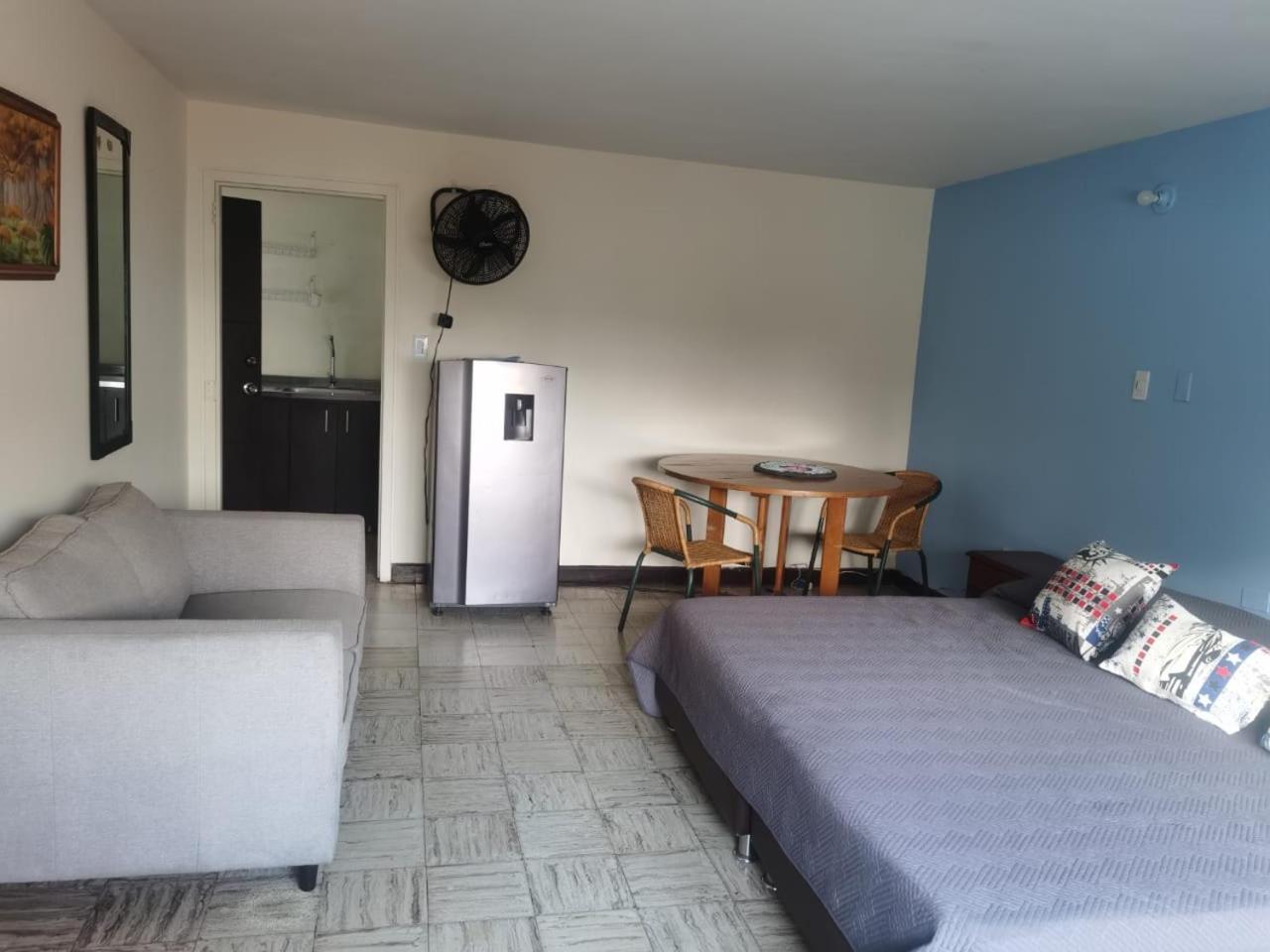 Roof Hostel 卡利 外观 照片